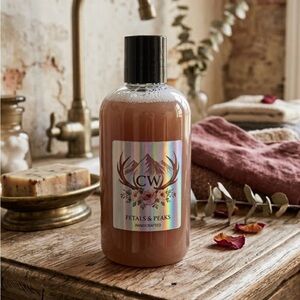 AMBER WOODS BUBBLE BATH -CW Petals & Peaks Handcrafted